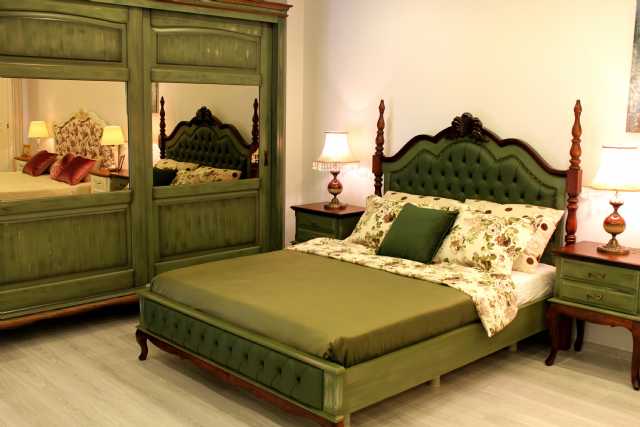  Antik Yatak Odası Sürgülü Dolap Karyola Şifonyer Komodin