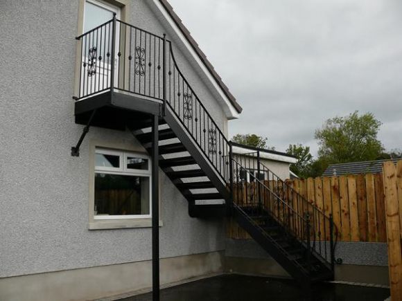 Haznedar Güngören Demirci Demir Doğrama Ferforje Çelik Konstrüksiyon Metal Çatı Haznedar Güngören