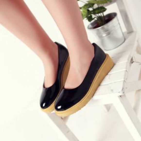 Siyah Spor Ayakkabı Modelleri  En Güzel Yeni Topuklu Ucuz Bayan Ayakkabı Kadın Modası  Siyah Spor Ayakkabı Modelleri