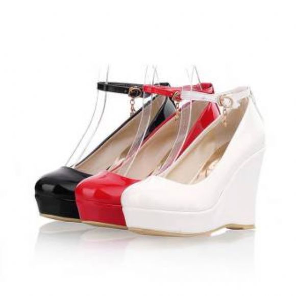 fantazi bayan ayakkabı, fantazi bayan ayakkabı modelleri, fantazi topuklu ayakkabı, abiye bayan ayakkabı, 2011 abiye ayakkabı modelleri