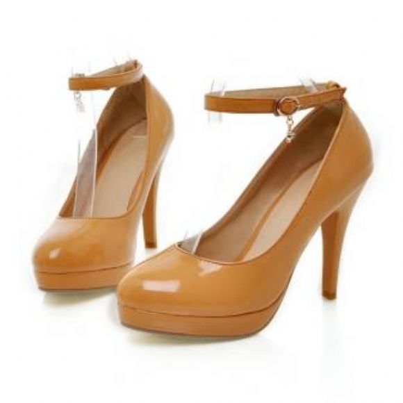 klasik ayakkabı modelleri bayan, kırmızı topuklu siyah ayakkabı, kırmızı topuklu ayakkabı modelleri, topuklu ayakkabı kırmızı, kırmızı bayan ayakkabı modelleri