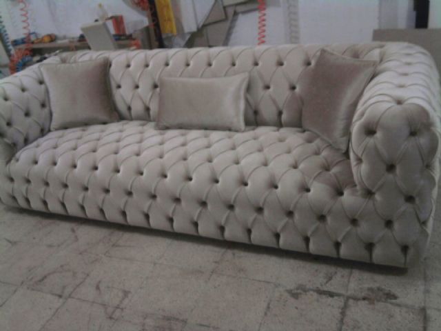 luxury chesterfield sofa design luxury chesterfie
