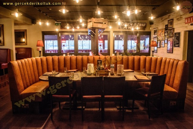 Dilimli U Sedir Koltuk Masa Sandalye Özel Tasarım Cafe Restoran