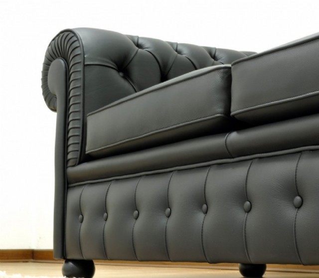 Siyah Renk Chesterfield Koltuk, Gerçek Deri Koleksiyonu Şık Bir Tasarım Olup Kusursuz Olan Eviniz İç