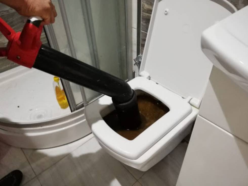 Çekmeköy Tesisatçı Wc Tuvalet Klozet Tesisatı Tıkanıklık Açma Tamir Tadilat