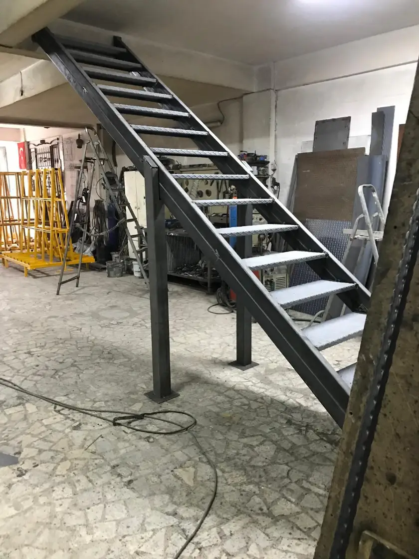 Demirci Demir Merdiven Korkuluk Ferforje Ataşehir Demirci