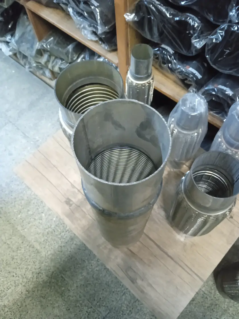 Metrelik Egzoz Spiral Fleks Boru Tır Kamyon İstenilen Ölçü ve Adet Metrelik Spiral Boru