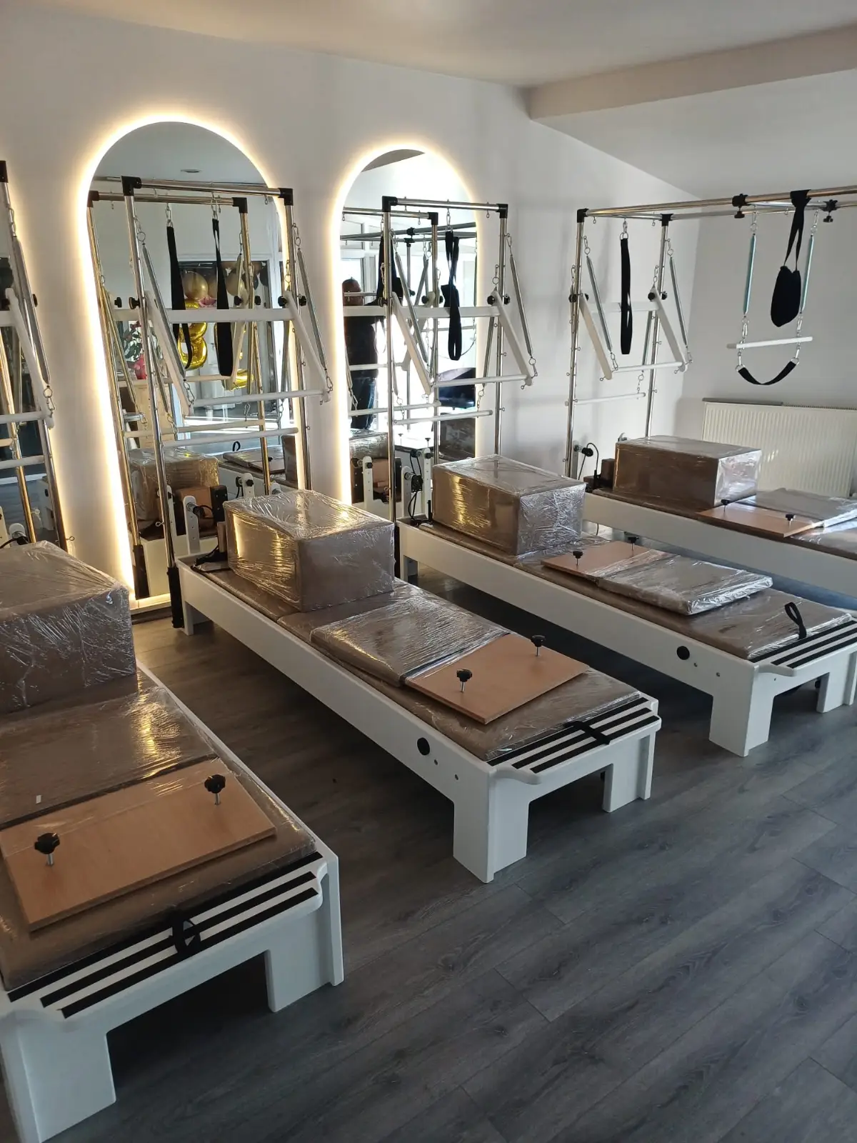 Platez Makinası Üreticiyiz ve Spor Aletleri Döşeme Tamir İşleri Yapmıyoruz Yaptırmak İstey